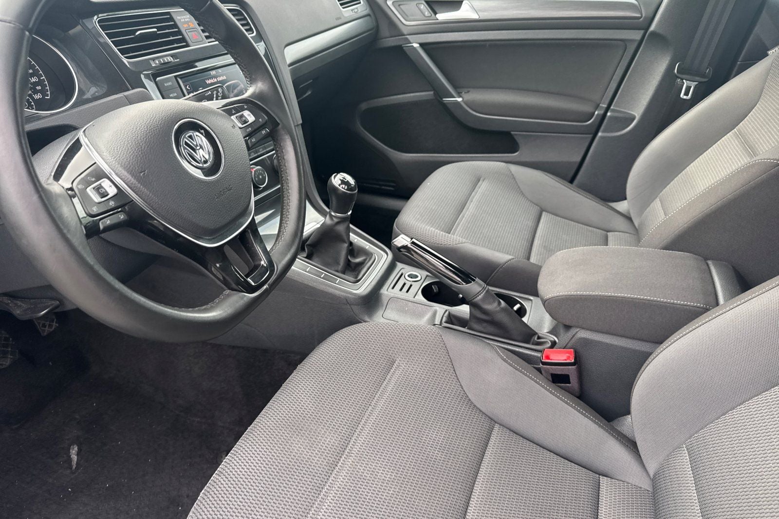2019 Volkswagen Golf S