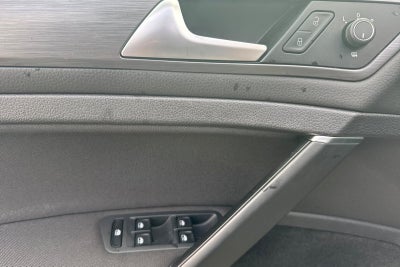 2019 Volkswagen Golf S