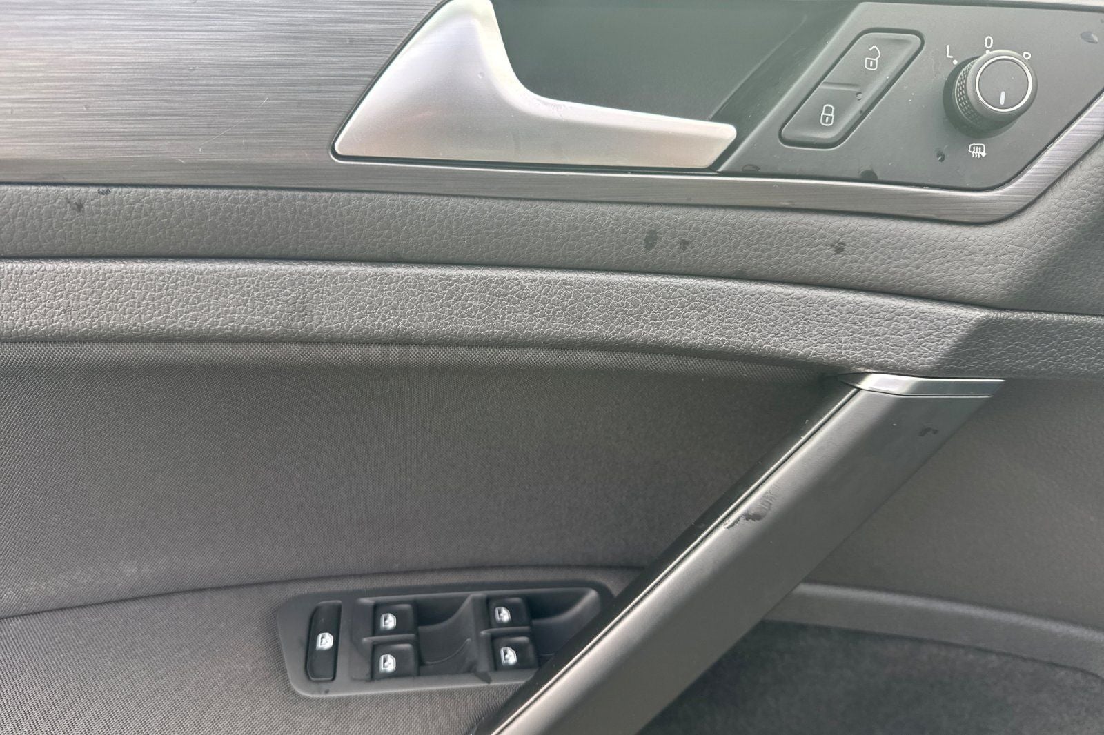 2019 Volkswagen Golf S