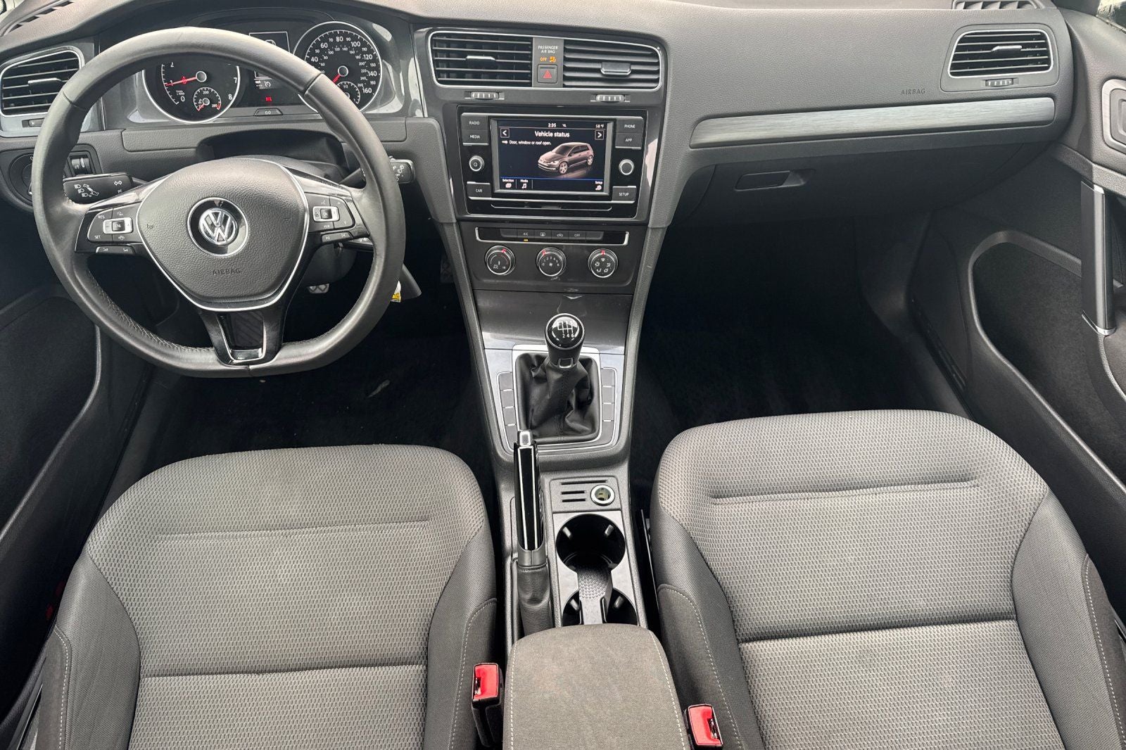 2019 Volkswagen Golf S