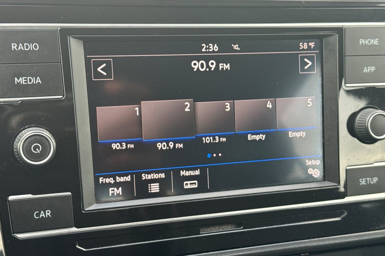 2019 Volkswagen Golf S