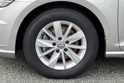 2019 Volkswagen Golf S