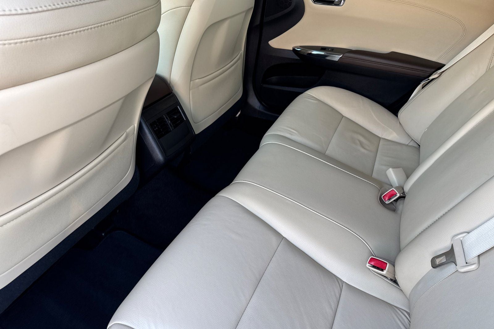 2016 Toyota Avalon XLE Plus