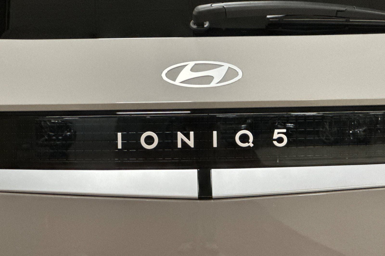 2026 Hyundai IONIQ 5 SE