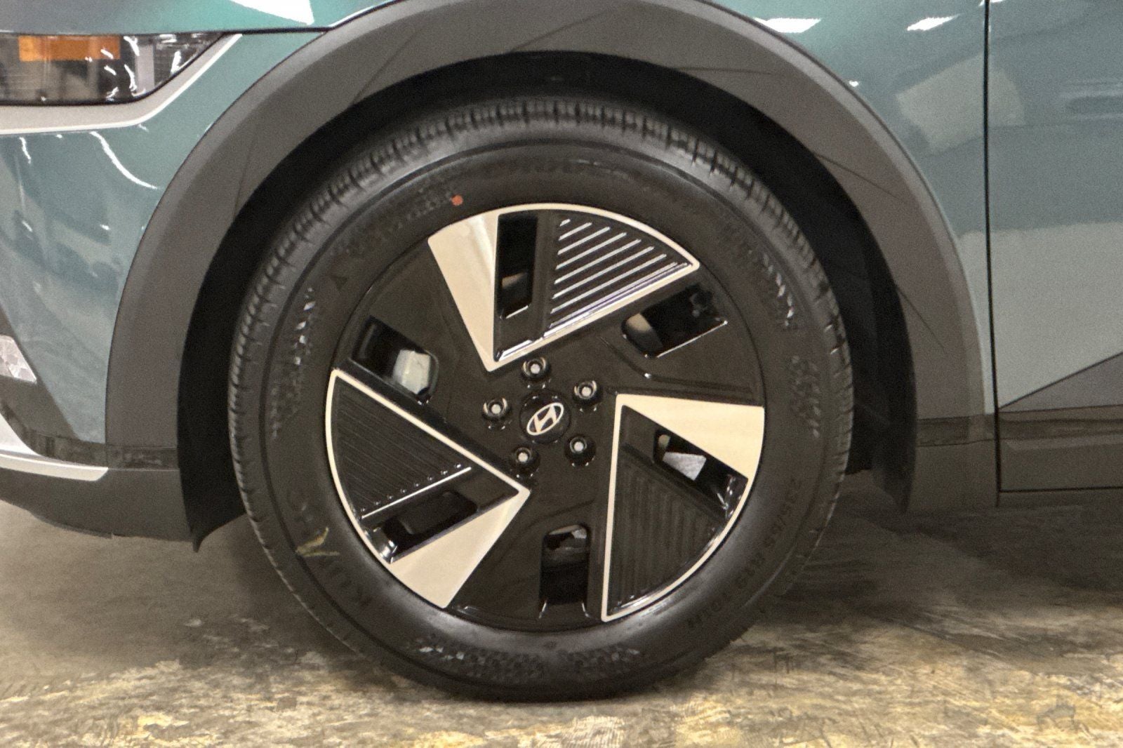 2026 Hyundai IONIQ 5 SE