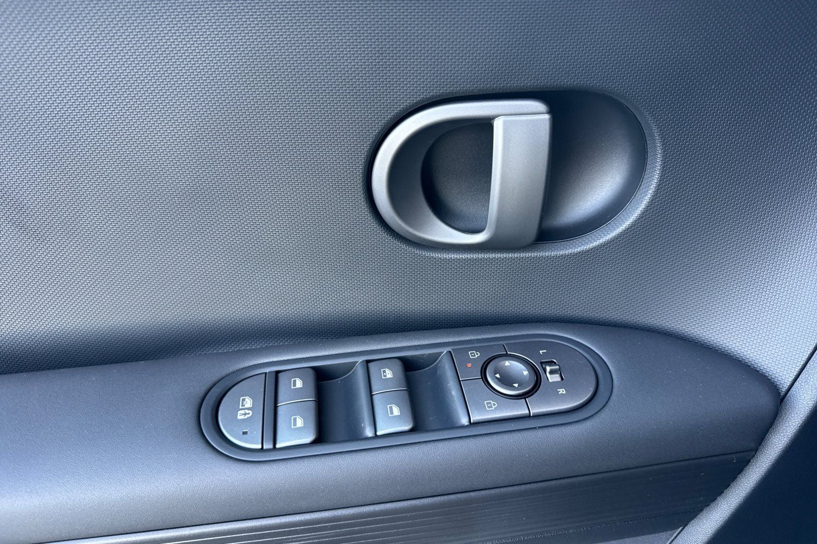 2026 Hyundai IONIQ 5 SE Standard Range