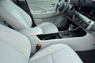 2026 Hyundai KONA SE