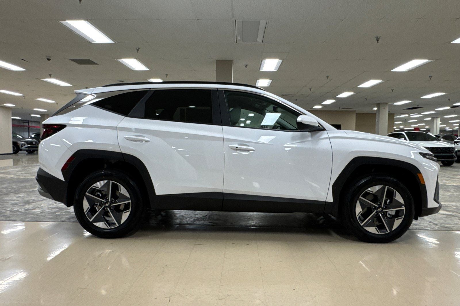 2026 Hyundai TUCSON HYBRID SEL