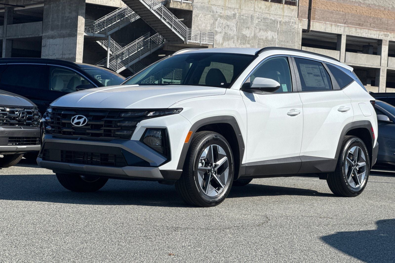 2026 Hyundai TUCSON HYBRID SEL