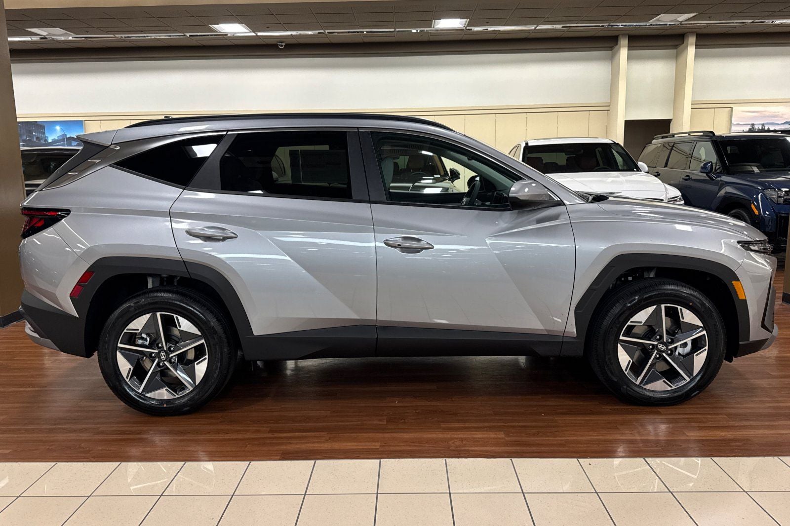 2026 Hyundai TUCSON HYBRID SEL