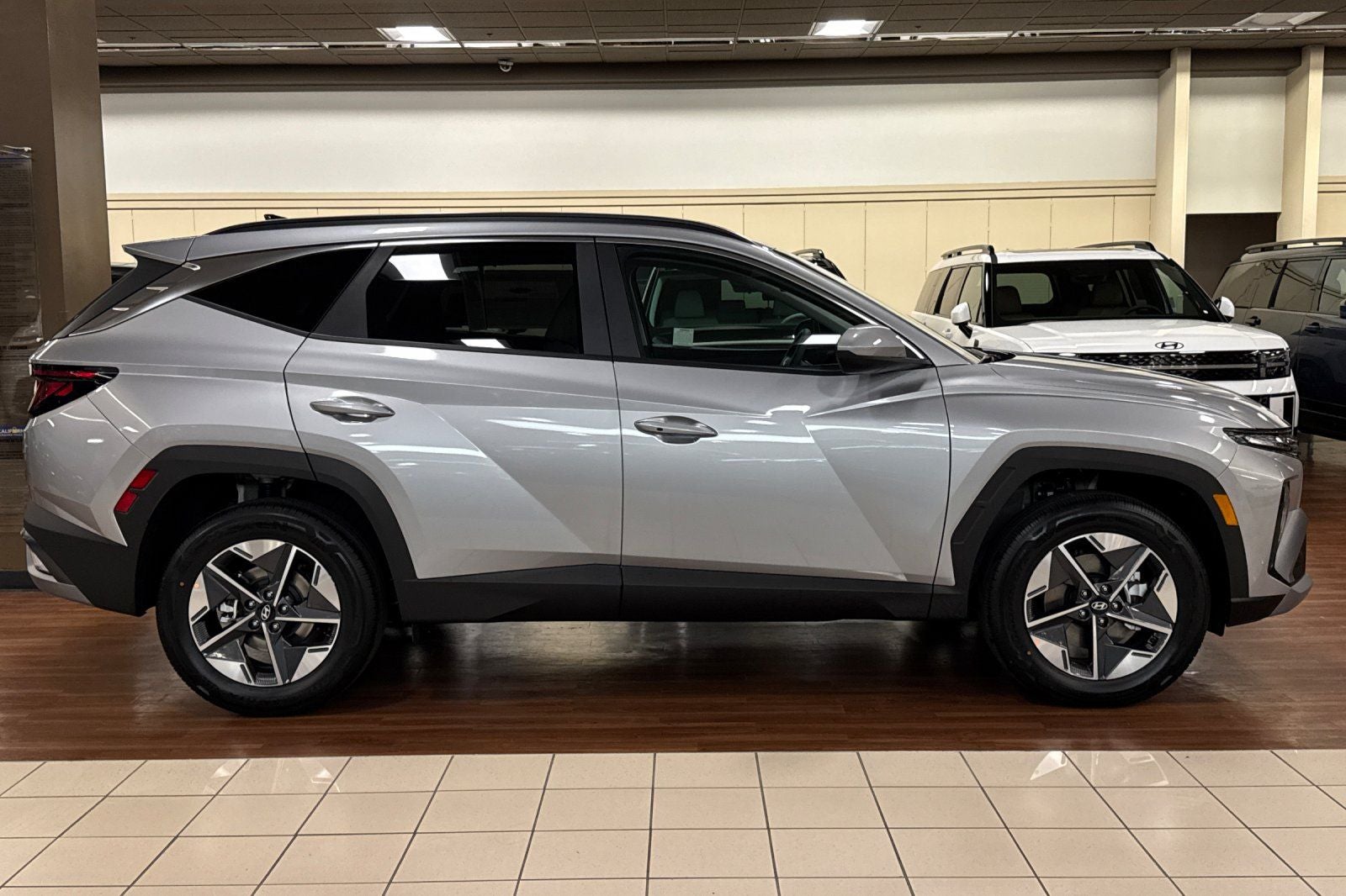 2026 Hyundai TUCSON HYBRID SEL