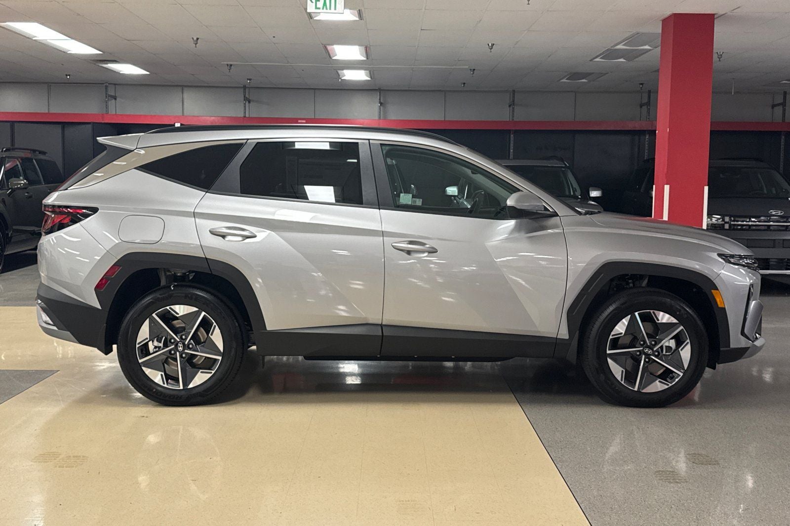 2025 Hyundai TUCSON PLUG-IN HYBRID SEL