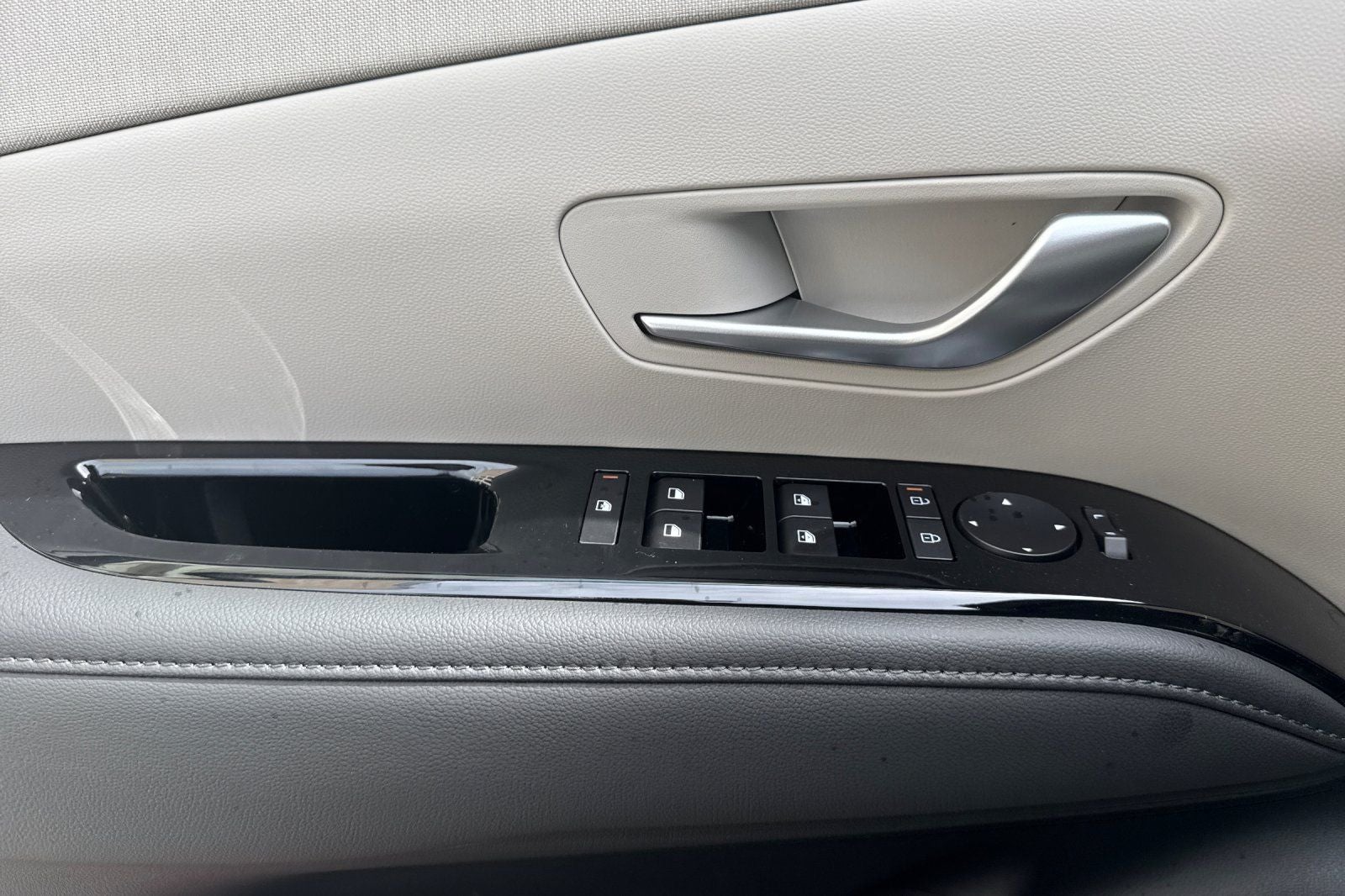 2025 Hyundai TUCSON PLUG-IN HYBRID Limited