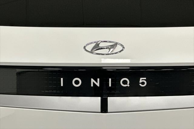 2024 Hyundai IONIQ 5 SE Standard Range
