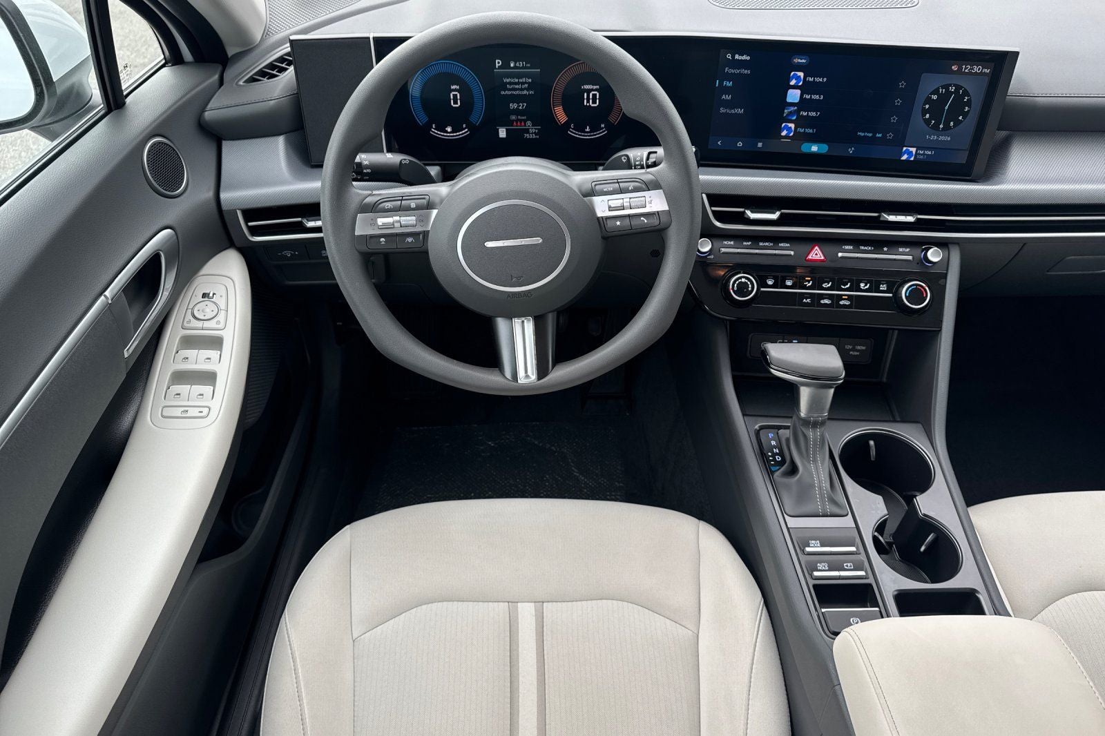 2025 Hyundai SONATA SE