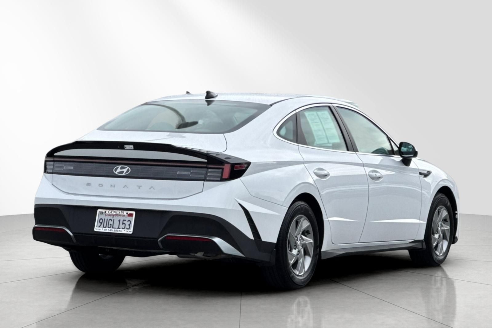 2025 Hyundai SONATA SE