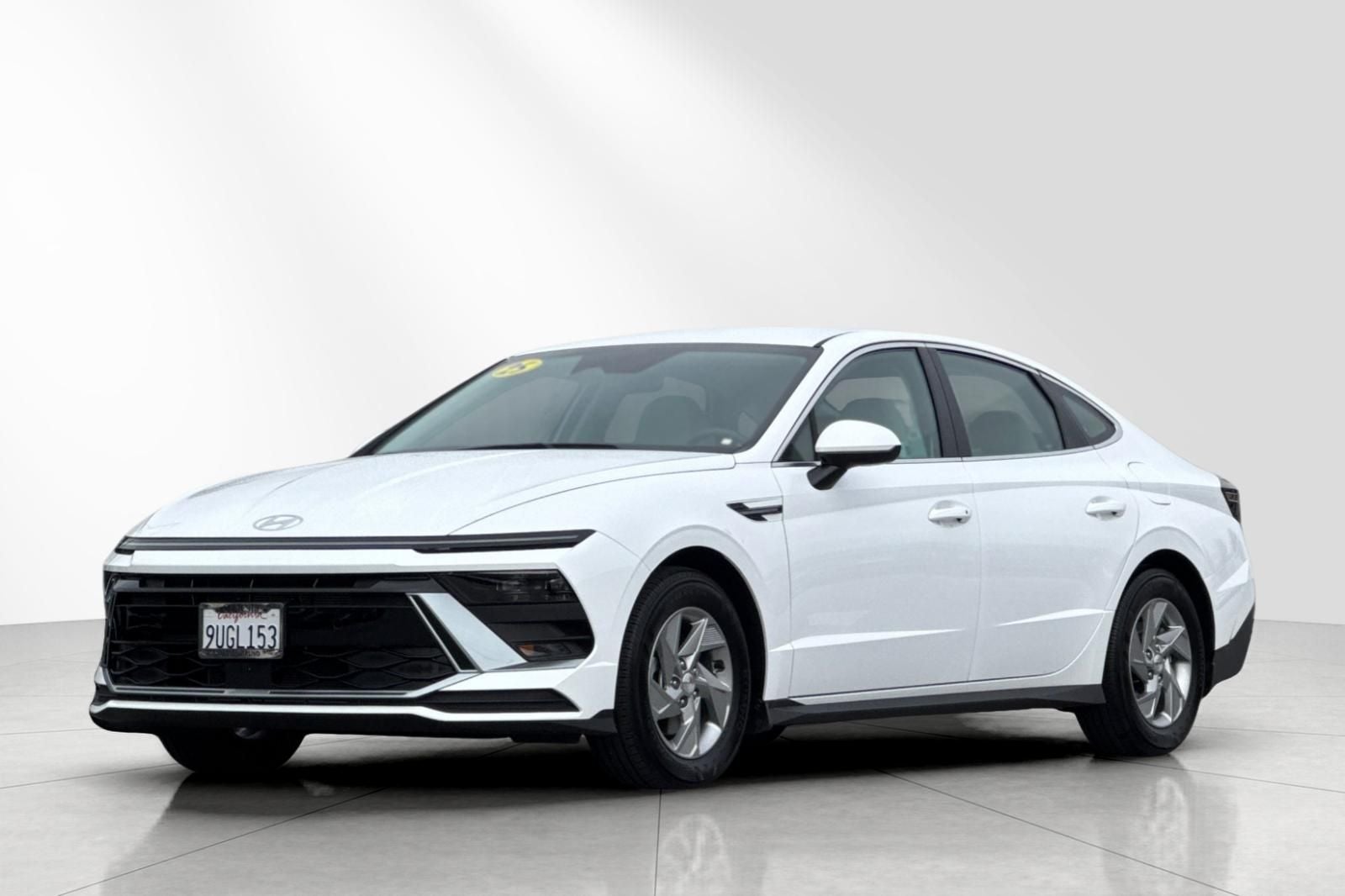 2025 Hyundai SONATA SE