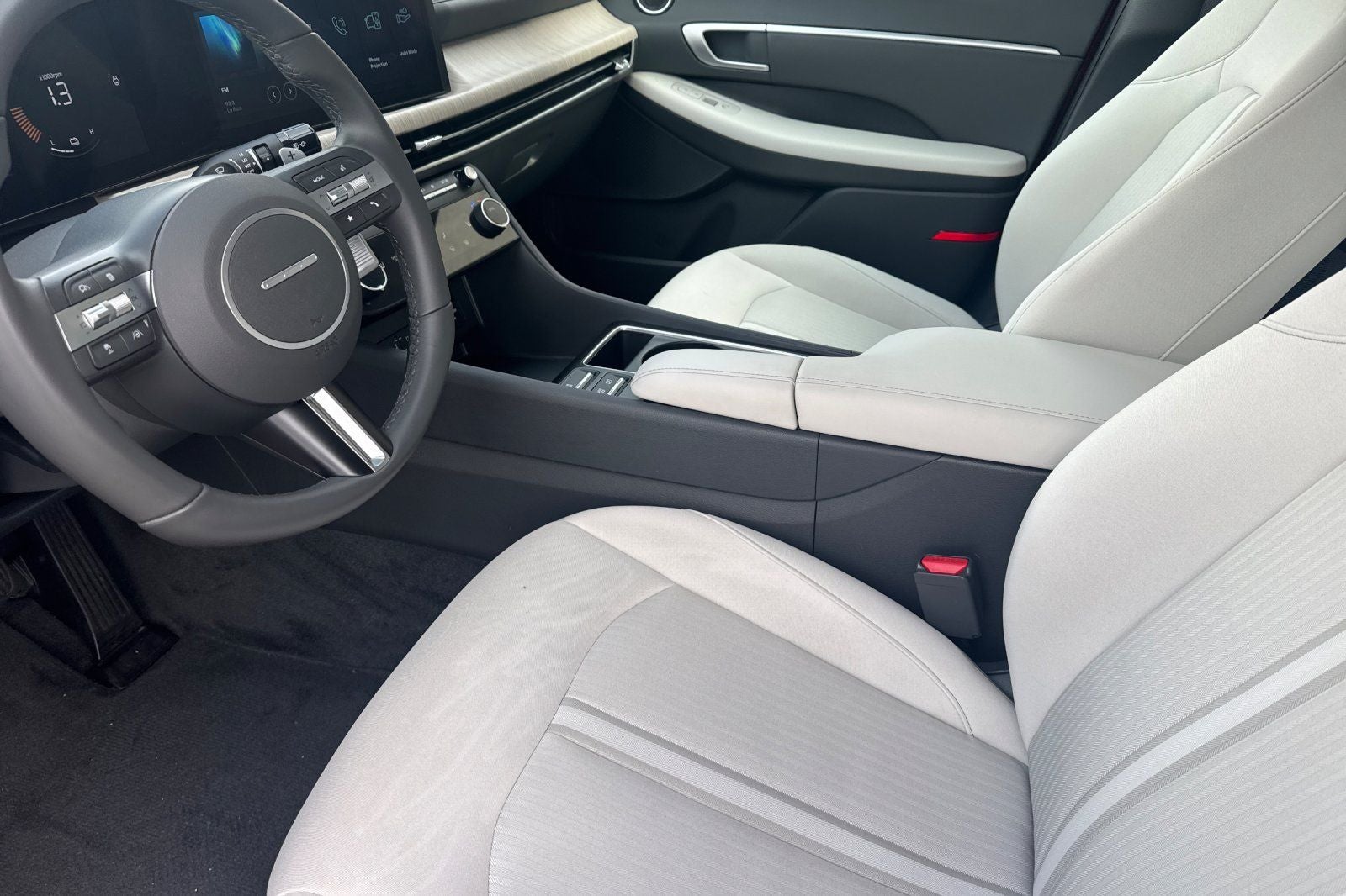 2025 Hyundai SONATA HYBRID SEL