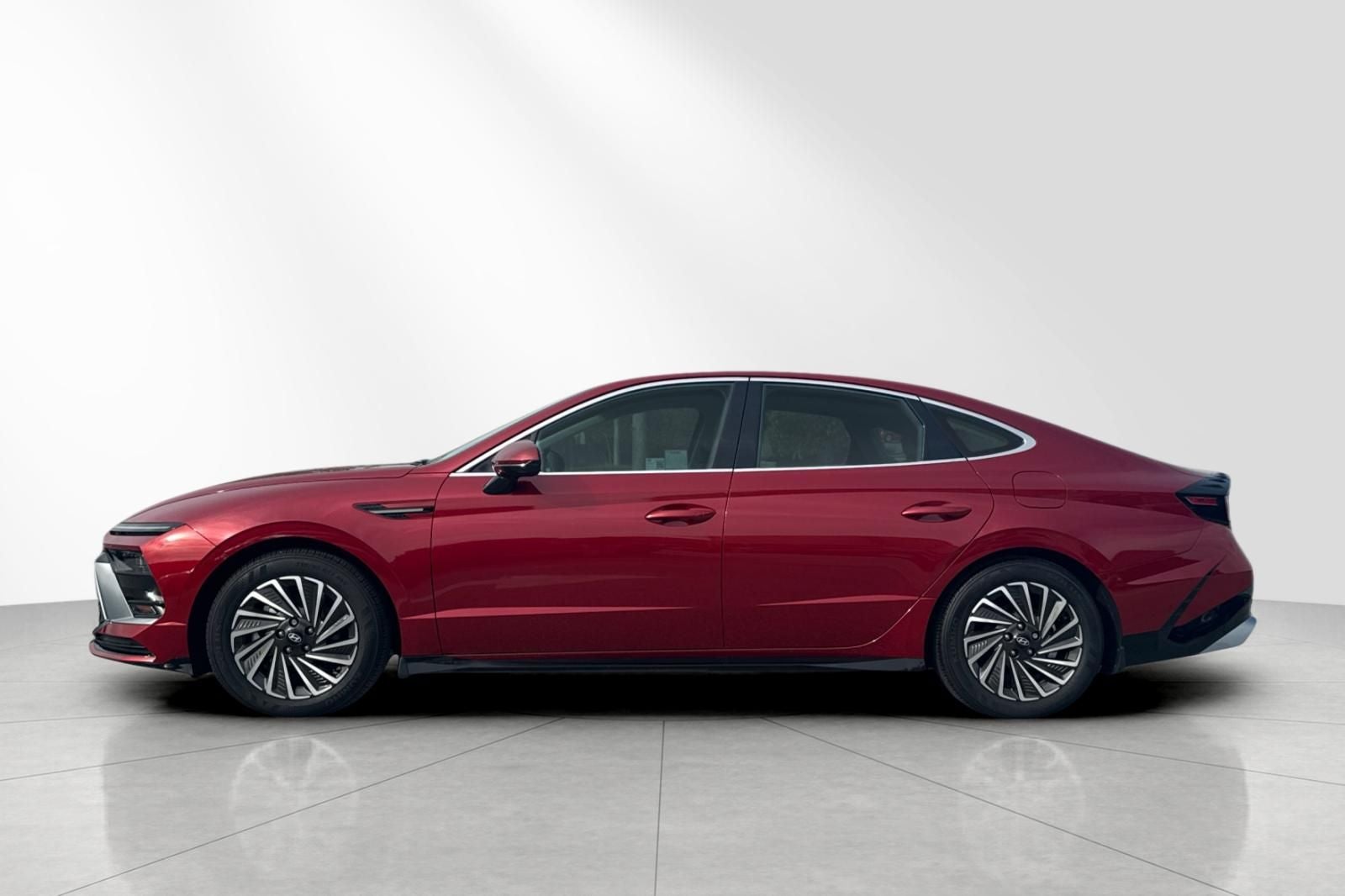 2025 Hyundai SONATA HYBRID SEL