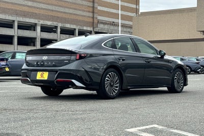 2026 Hyundai SONATA HYBRID SEL