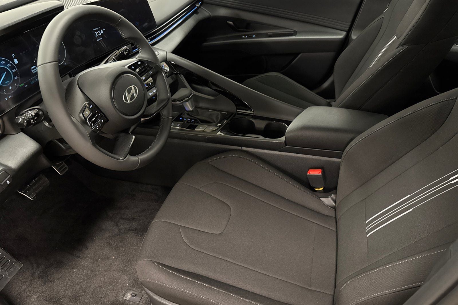 2025 Hyundai ELANTRA HYBRID SEL Sport