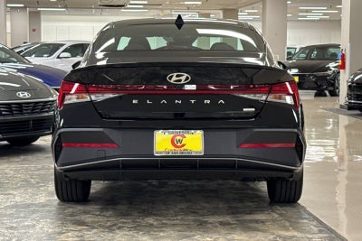 2025 Hyundai ELANTRA HYBRID SEL Sport