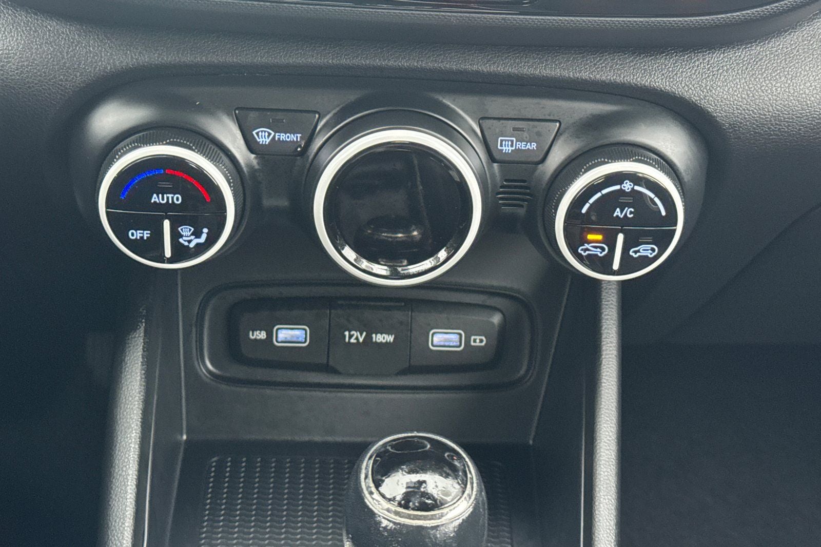 2022 Hyundai VENUE Limited