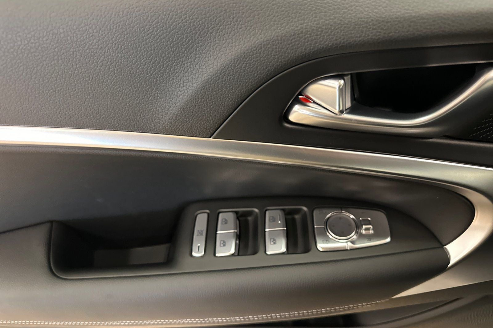 2026 Genesis G70 2.5T