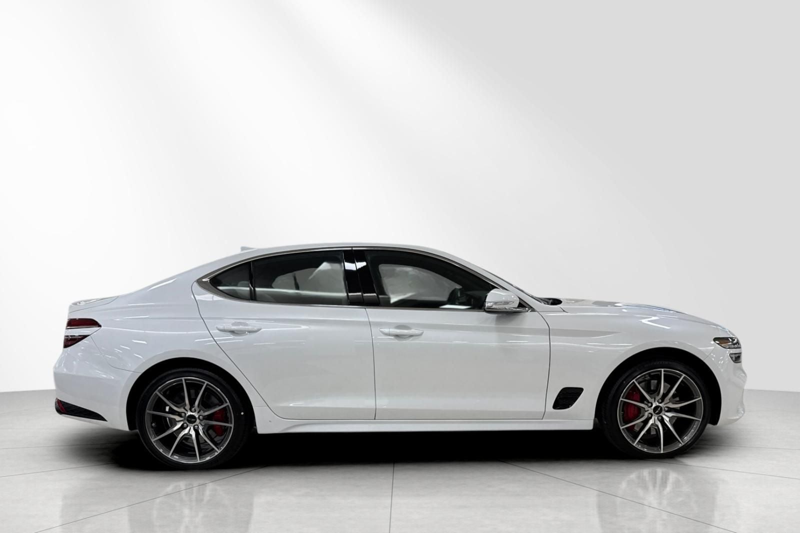 2025 Genesis G70 2.5T