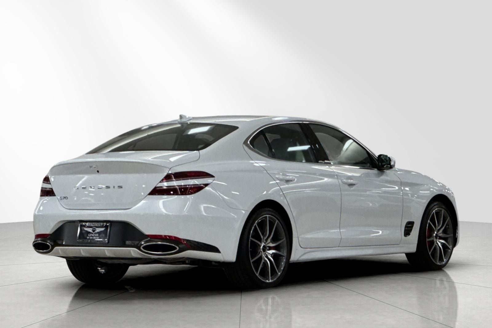 2025 Genesis G70 2.5T