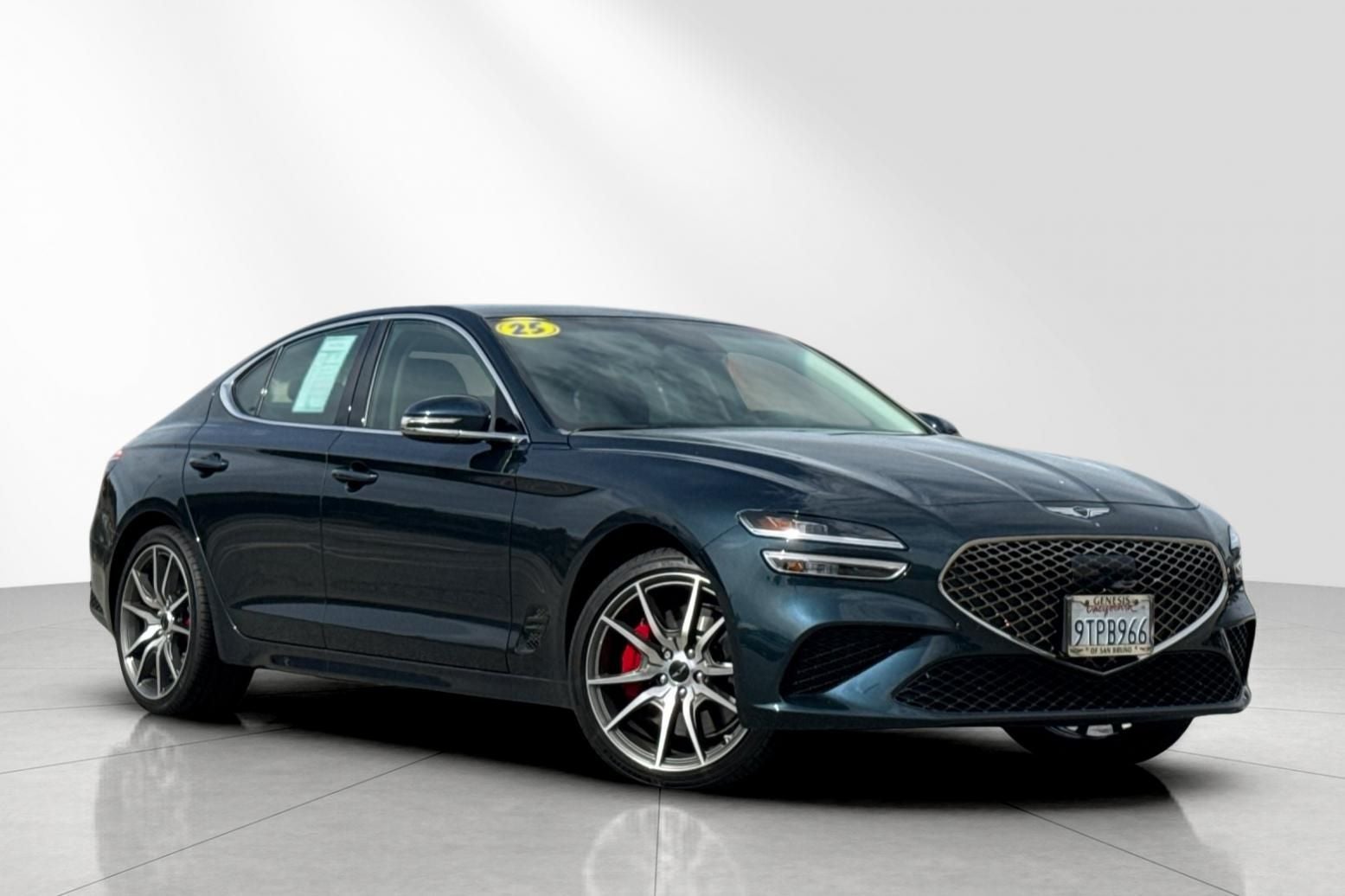2025 Genesis G70 2.5T