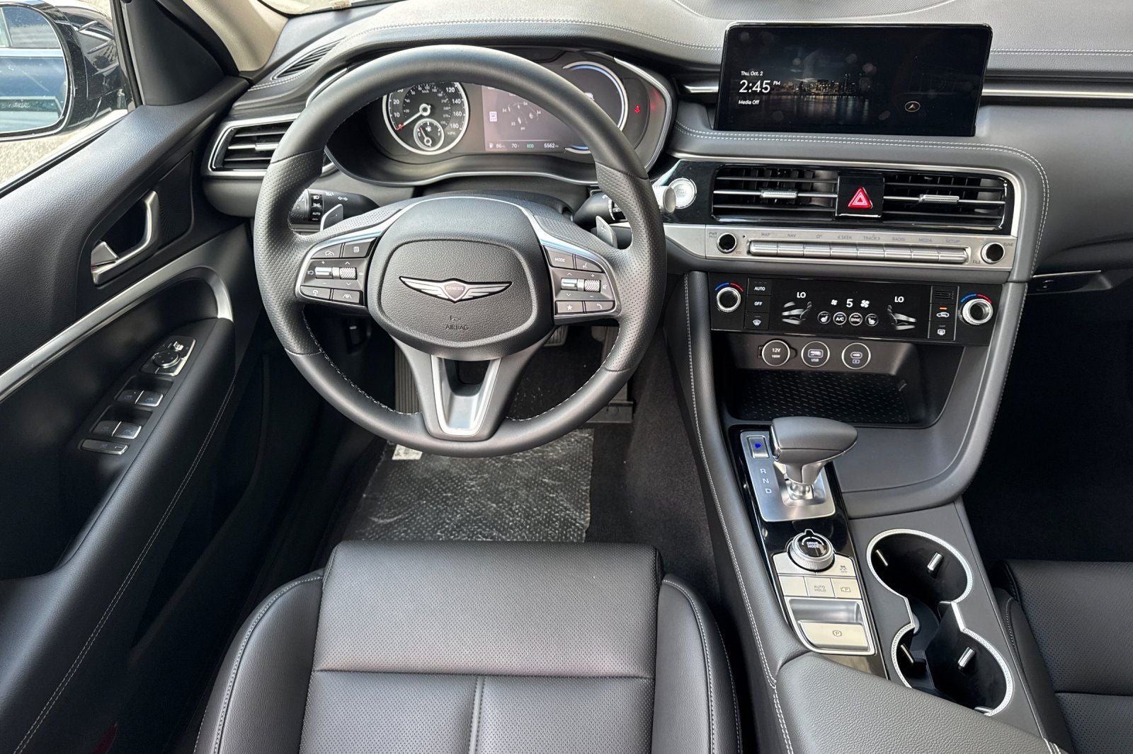 2025 Genesis G70 2.5T