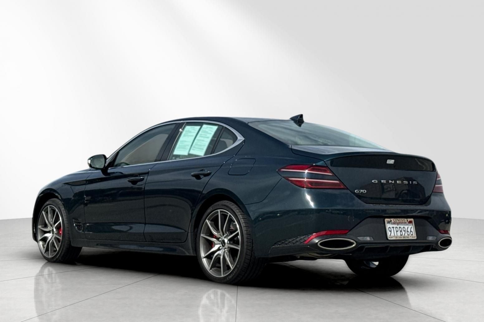 2025 Genesis G70 2.5T