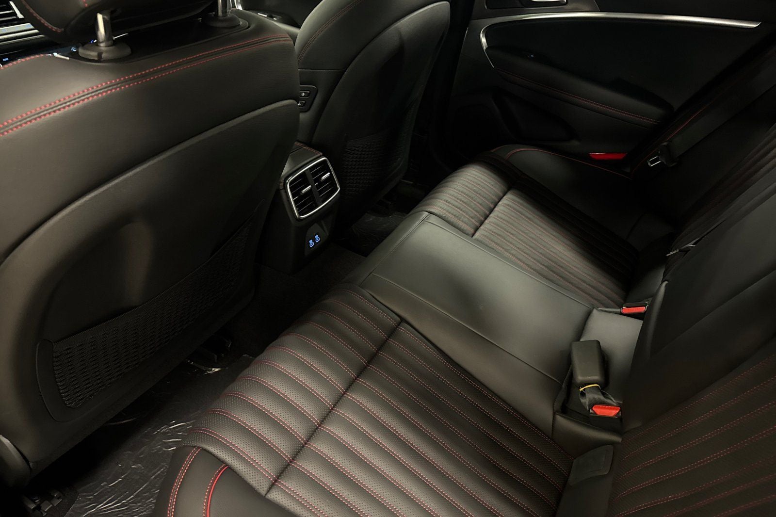 2025 Genesis G70 3.3T Sport Prestige