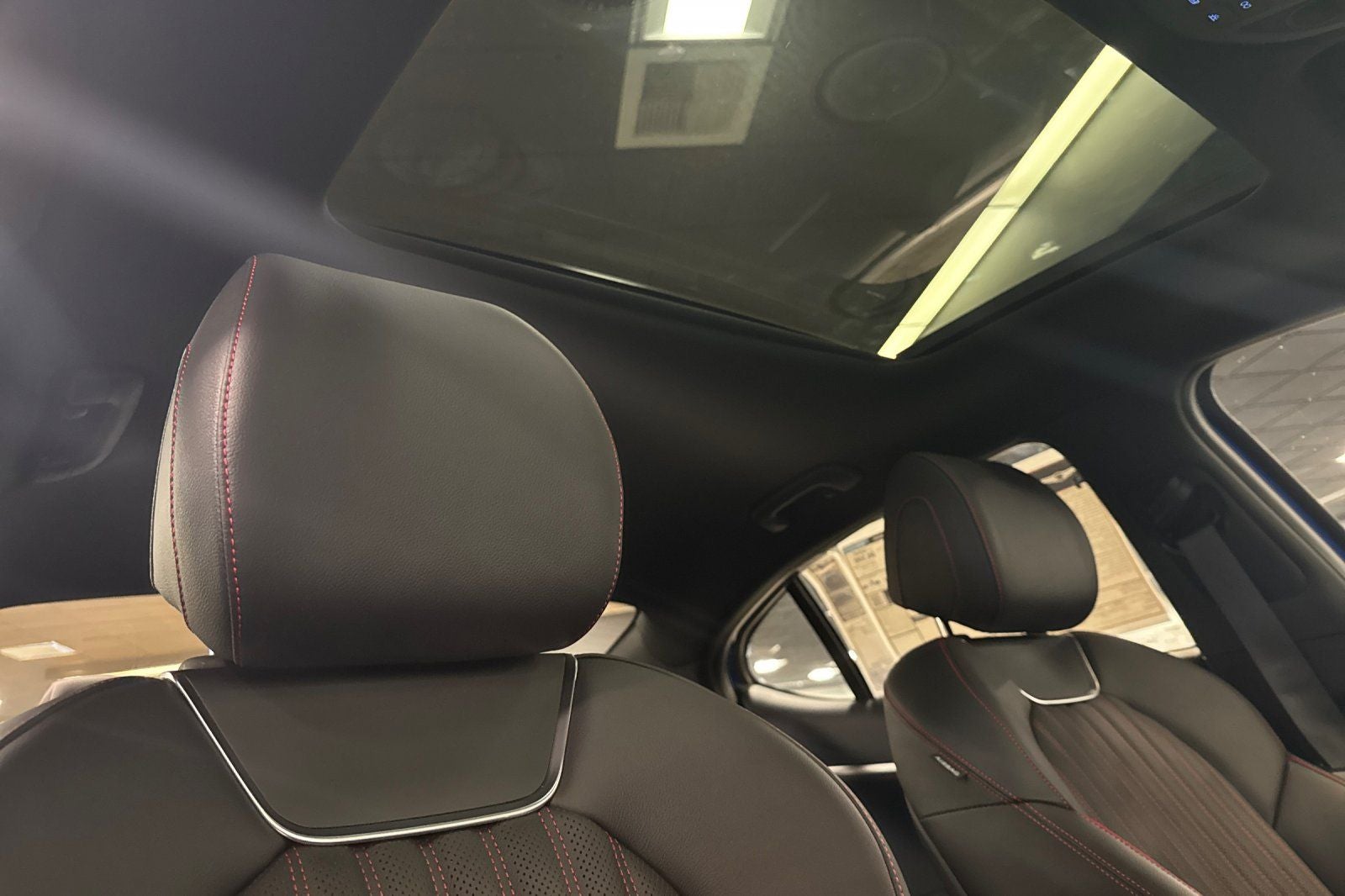 2025 Genesis G70 3.3T Sport Prestige