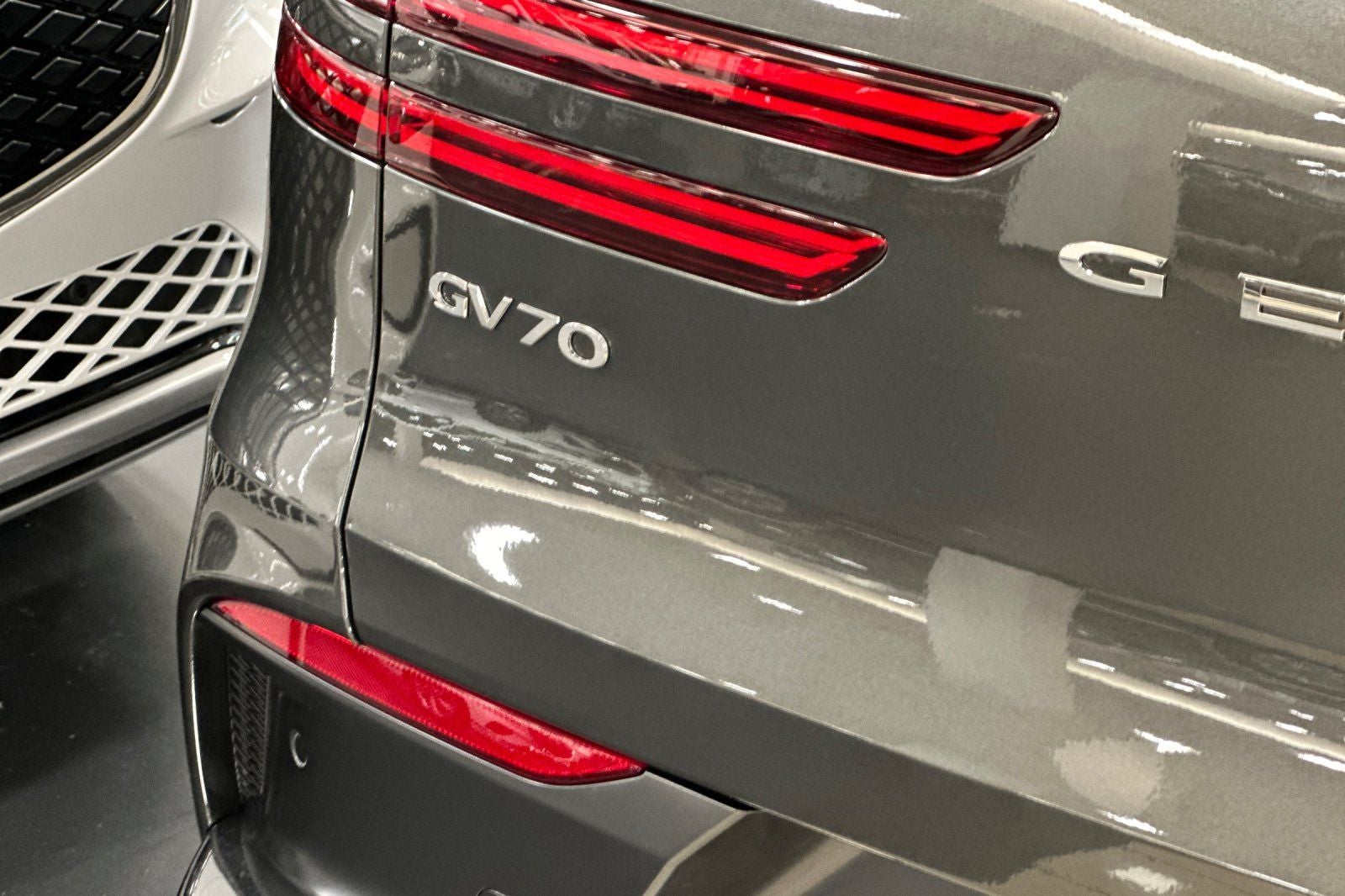 2026 Genesis GV70 2.5T